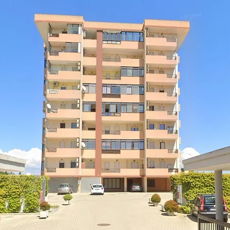 Apartment Sixth Mile *